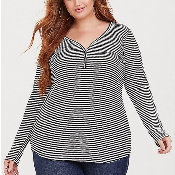 torrid Tops - NWT Torrid size 3 ribbed striped Henley Top